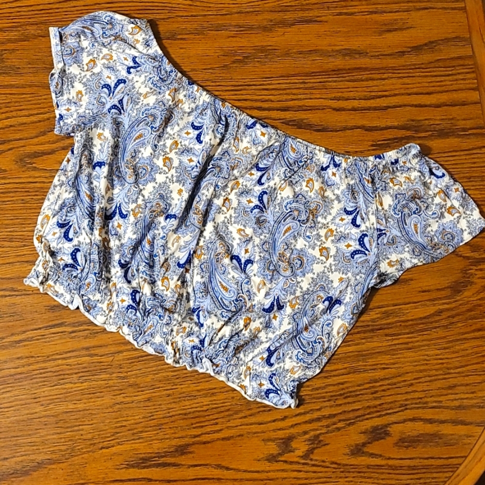 Blue Paisley Crop Top - Decorative Buttons - Ruffle Hem - Wide Scoop Neck - Picture 4 of 4